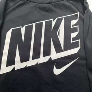 Nike Dri-Fit Youth Hoodie (XL)